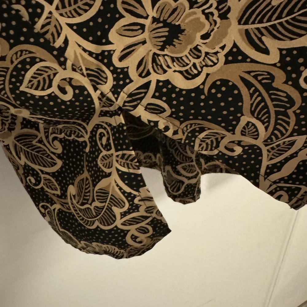 Notations Woman’s Button Down Blouse Gold And Bla… - image 3